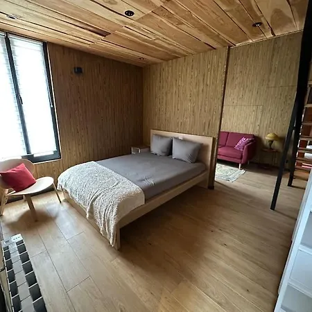 Maison De - *