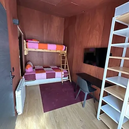 Maison De -