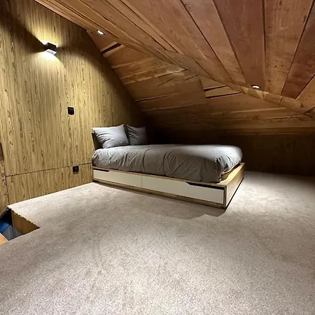 Maison De - Apartment